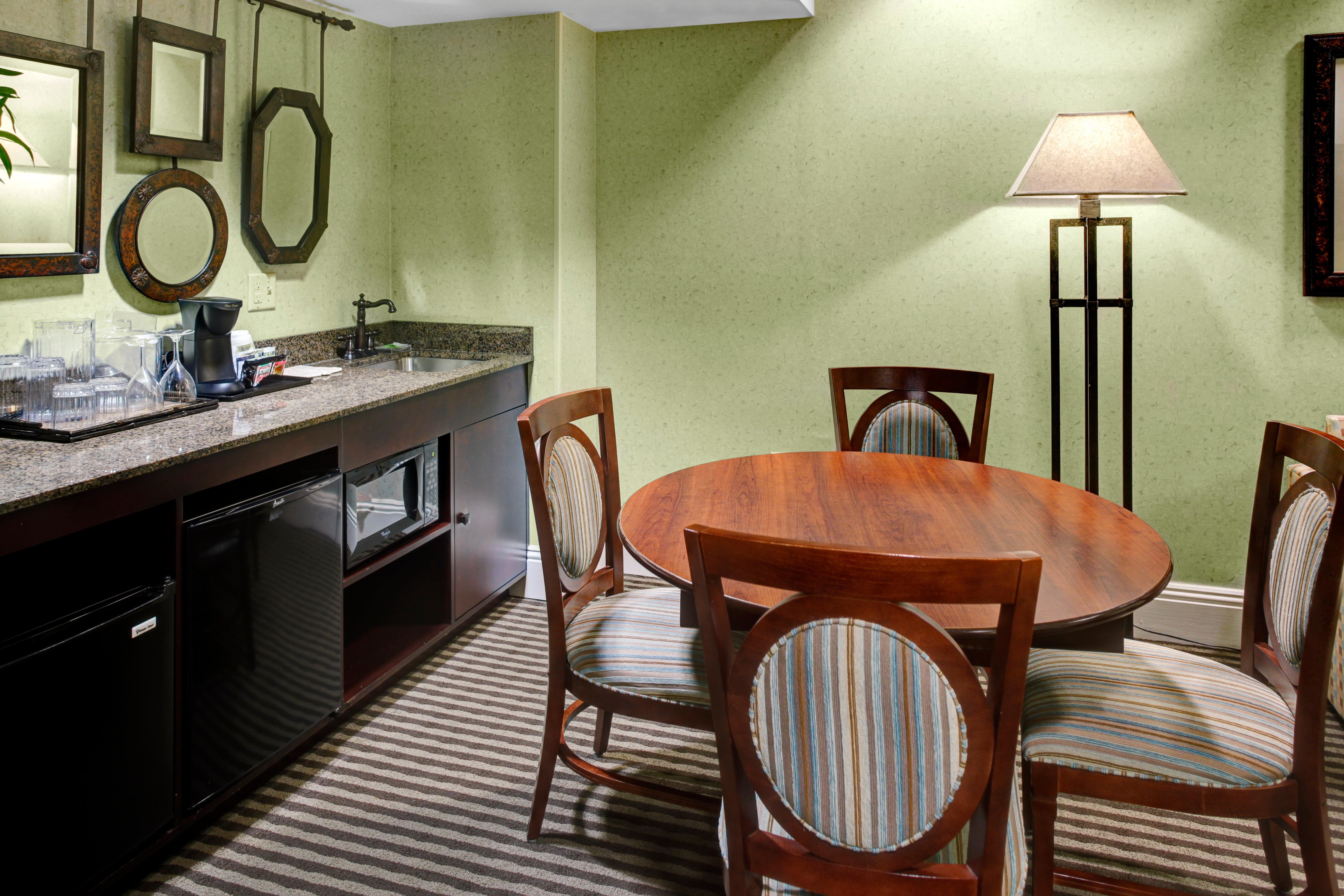 Holiday Inn Express Hotel & Suites Atlanta Buckhead By Ihg Zewnętrze zdjęcie